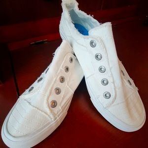 Blowfish Slip White Shoes